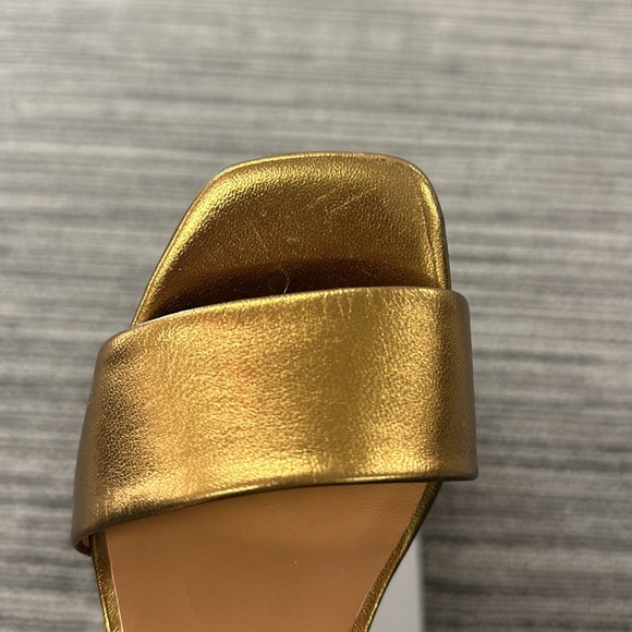 🔥🔥🔥Aquatalia Metallic Gold Leather Sandals Heels Size 7 - Picture 8 of 15
